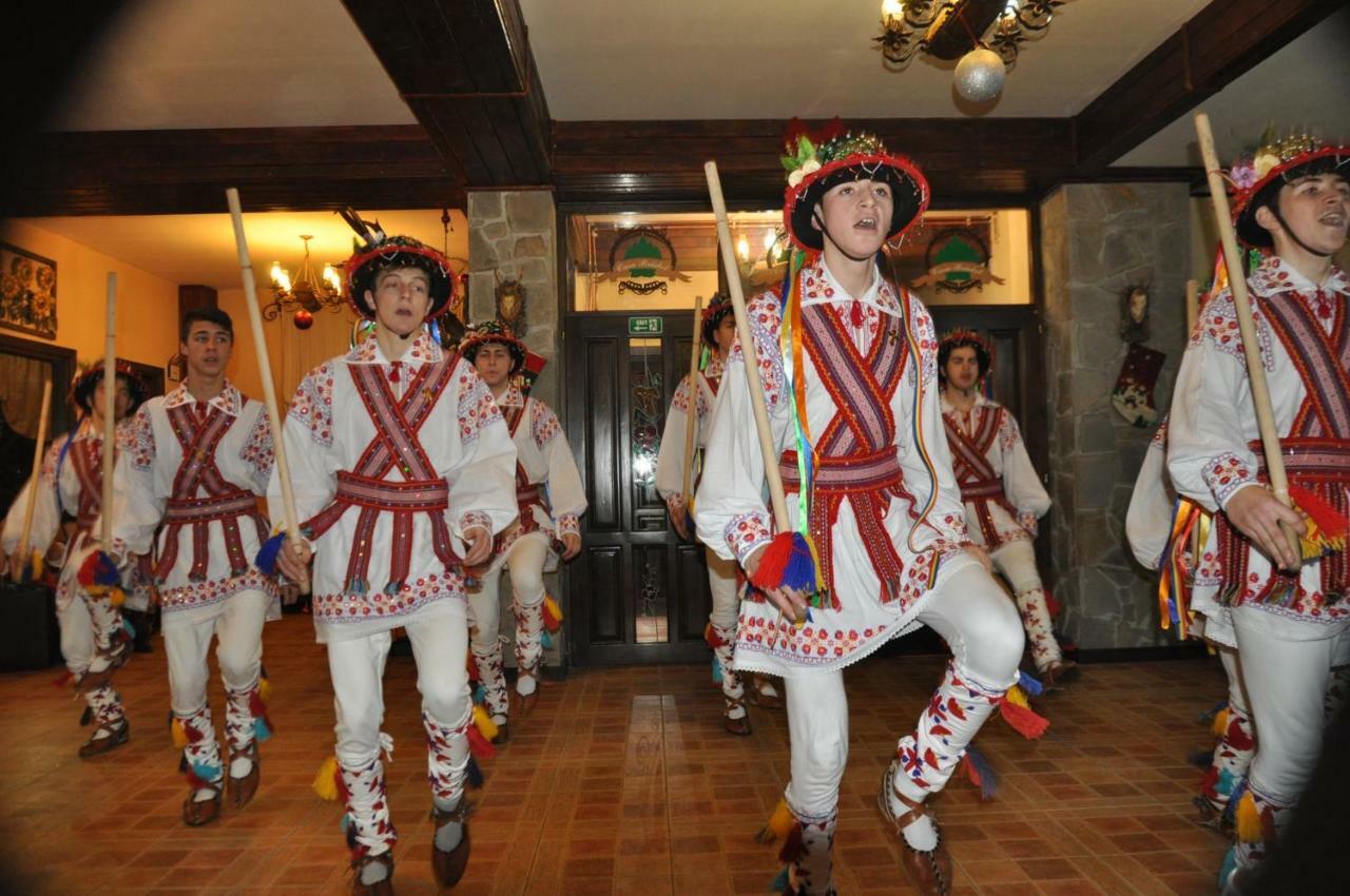 Casa Bradet Guest House Întorsura Buzăului Bagian luar foto