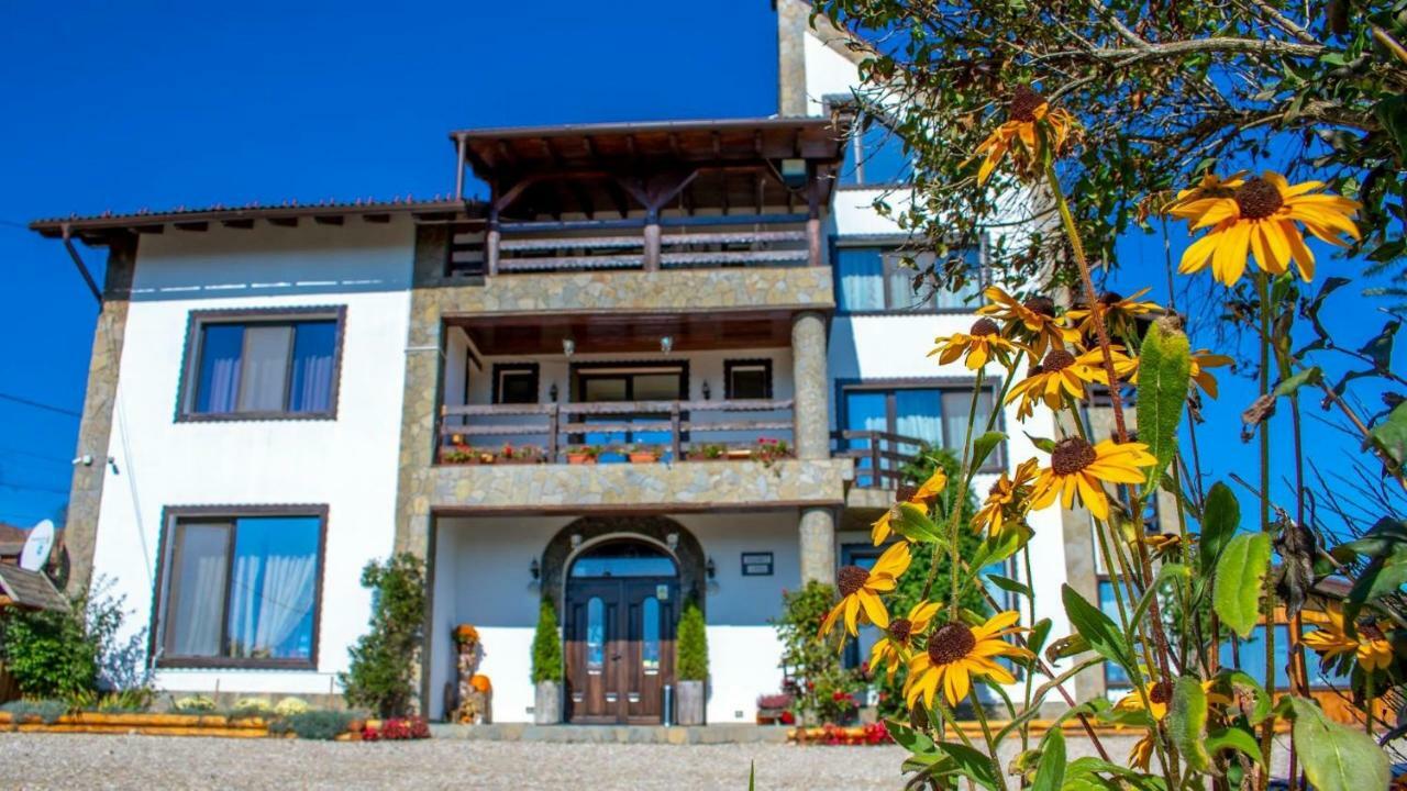 Casa Bradet Guest House Întorsura Buzăului Bagian luar foto